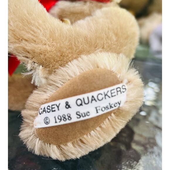 Casey Bear From “Casey and Quackers" by Sue Foskey Mohair Jointed 7.5” Hat 1988 - Picture 3 of 7